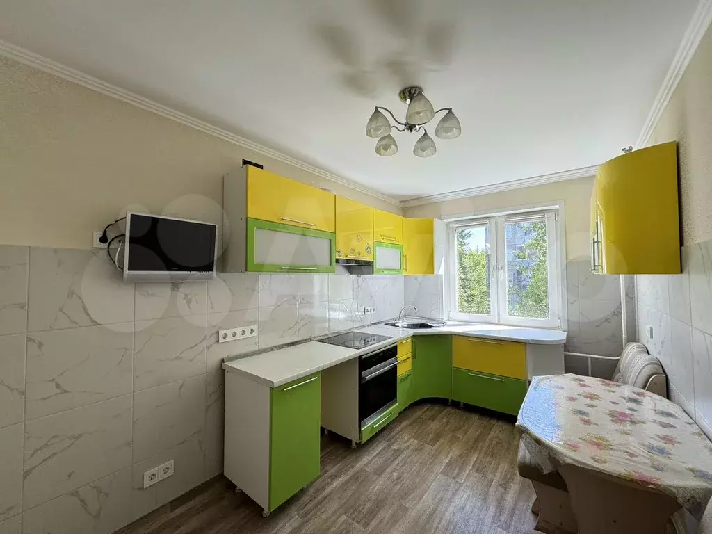 4-к. квартира, 63 м, 2/5 эт. - Фото 0