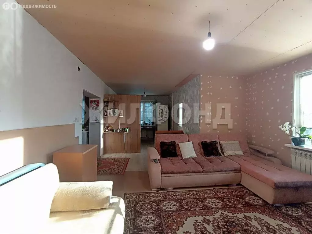 Дом в Усть-Абаканский район, деревня Чапаево, Крымская улица (120 м) - Фото 1