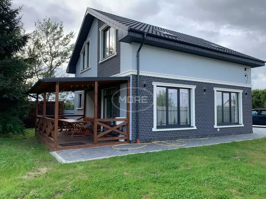 Дом в Калининградская область, Гурьевский муниципальный округ, пос. ... - Фото 1