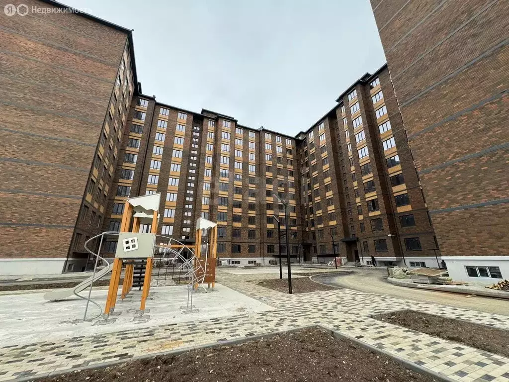 3-комнатная квартира: Махачкала, проспект Насрутдинова, 246 (105.3 м) - Фото 2