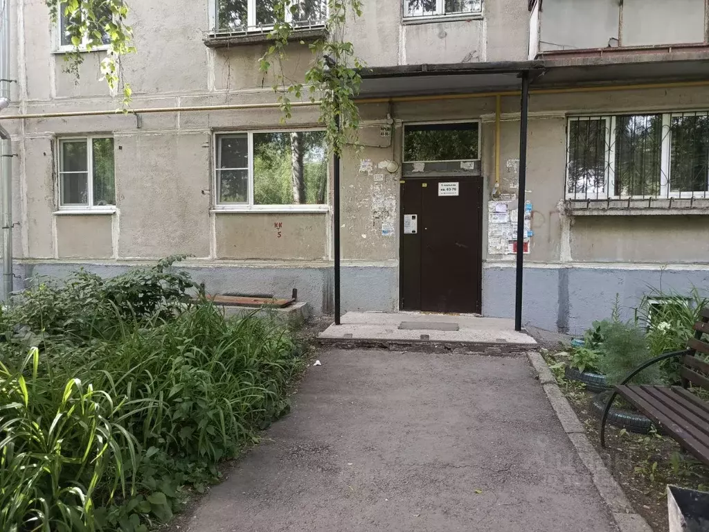 3-к кв. Челябинская область, Магнитогорск ул. Доменщиков, 5 (60.1 м) - Фото 0
