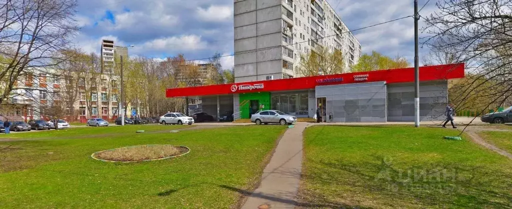 Торговая площадь в Москва Харьковская ул., 1К6 (1011 м) - Фото 0