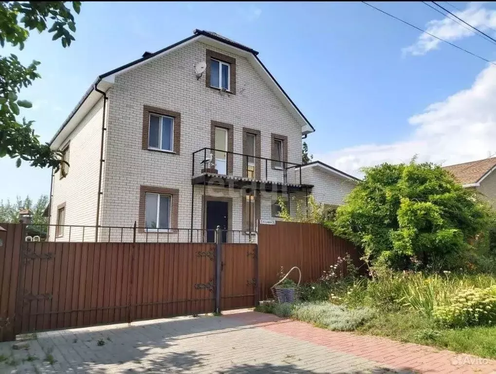 Дом в Белгородская область, Белгород пер. 5-й Лучевой, 16 (232 м) - Фото 0