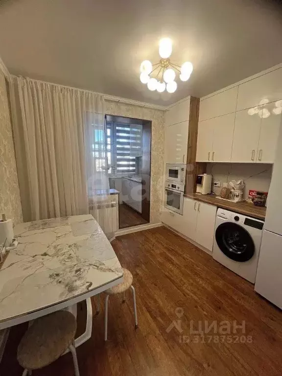 3-к кв. Калмыкия, Элиста 2-й мкр, 12 (67.0 м) - Фото 1