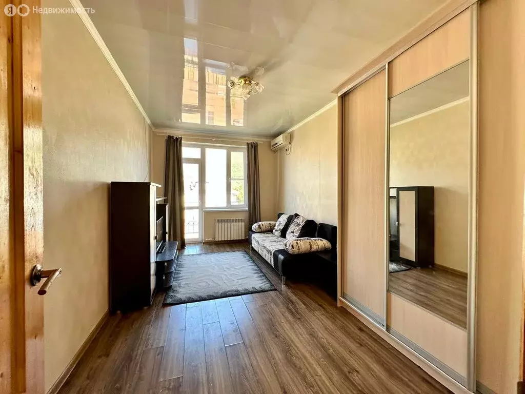 1-комнатная квартира: Геленджик, Геленджикский проспект, 66 (66 м) - Фото 1