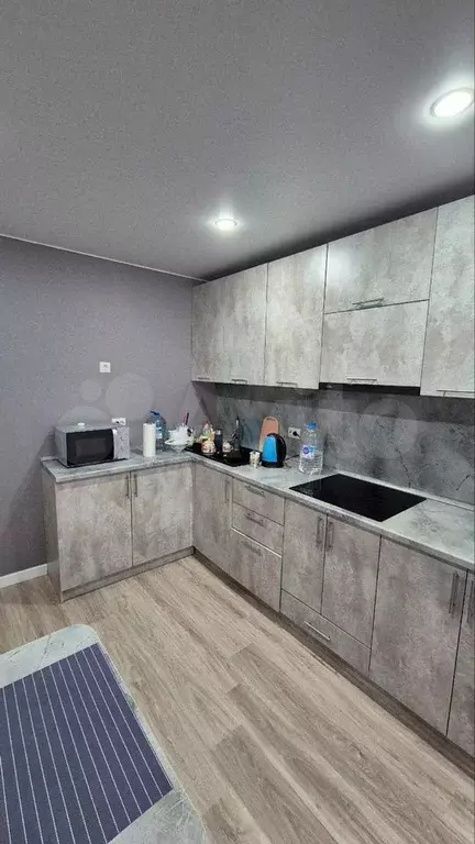 1-к. квартира, 42 м, 9/10 эт. - Фото 0