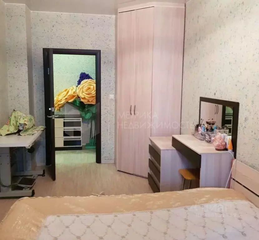 3-к кв. Тюменская область, Тюмень ул. Василия Гольцова, 3 (75.3 м) - Фото 0