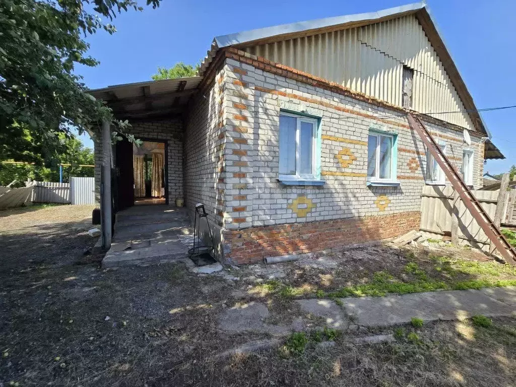 Дом в Белгородская область, Валуйский муниципальный округ, с. Яблоново ... - Фото 0