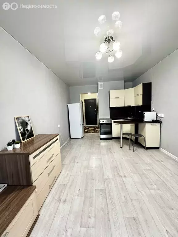 Квартира-студия: Киров, улица Ивана Попова, 62 (25 м) - Фото 1