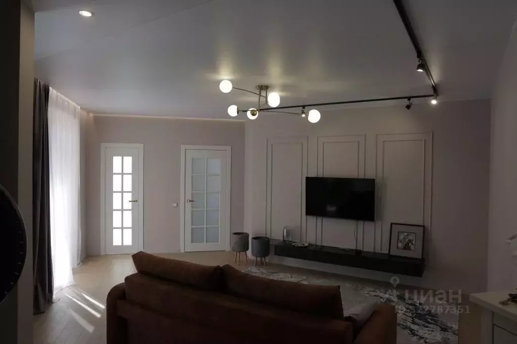 2-к кв. Смоленская область, Смоленск Красноборская ул., 8к4 (65.4 м) - Фото 2