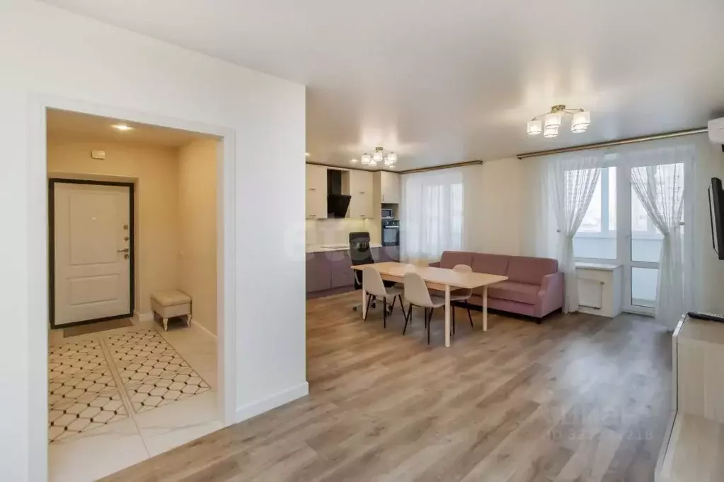 3-к кв. Тюменская область, Тюмень ул. Николая Федорова, 30 (116.0 м) - Фото 1