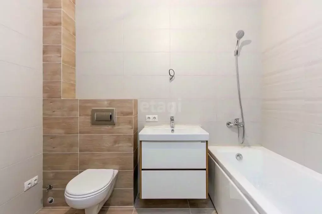 1-к кв. Тюменская область, Тюмень ул. Андрея Кореневского, 11 (36.5 м) - Фото 1