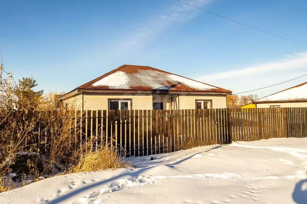 Дом в Амурская область, Благовещенский район, с. Чигири ул. ... - Фото 1
