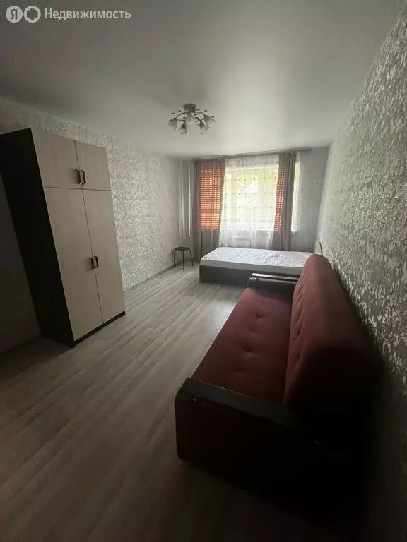 3-комнатная квартира: Белгород, улица 5 Августа, 26 (61.8 м) - Фото 1