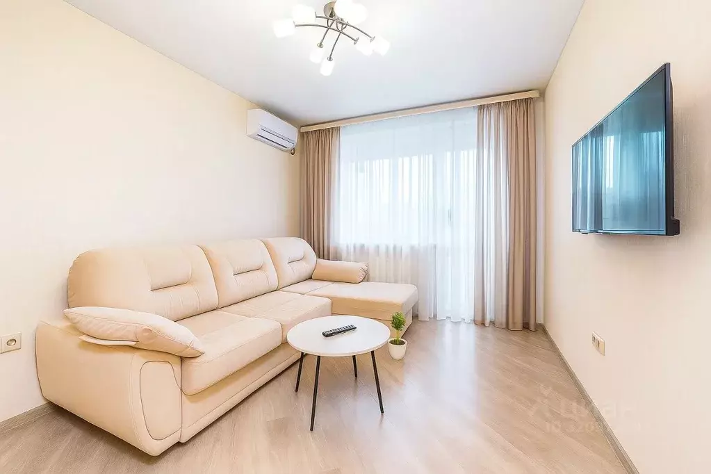 1-к кв. Татарстан, Казань ул. Алексея Козина, 7 (49.0 м) - Фото 1