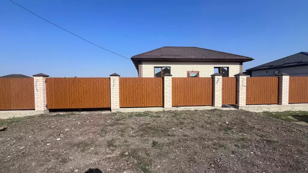 Дом в Краснодарский край, Темрюк ул. Калинина (80 м) - Фото 1