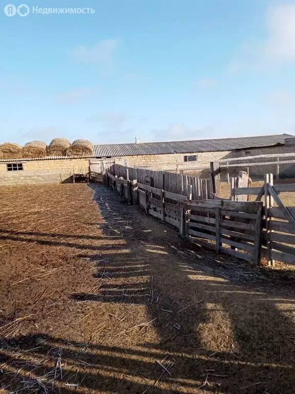 Участок в Лаганский район, посёлок Улан Хол, улица Орджоникидзе, 34 ... - Фото 1