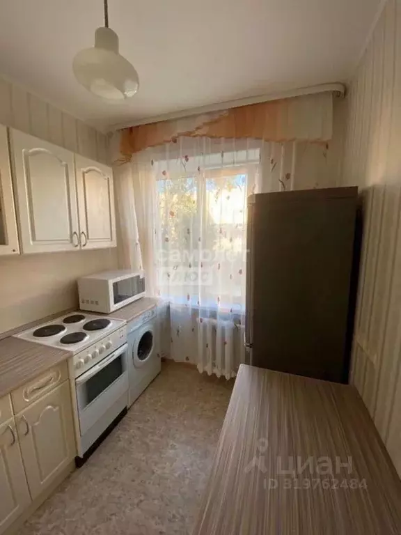 1-к кв. Сахалинская область, Южно-Сахалинск ул. Есенина, 11 (30.0 м) - Фото 1