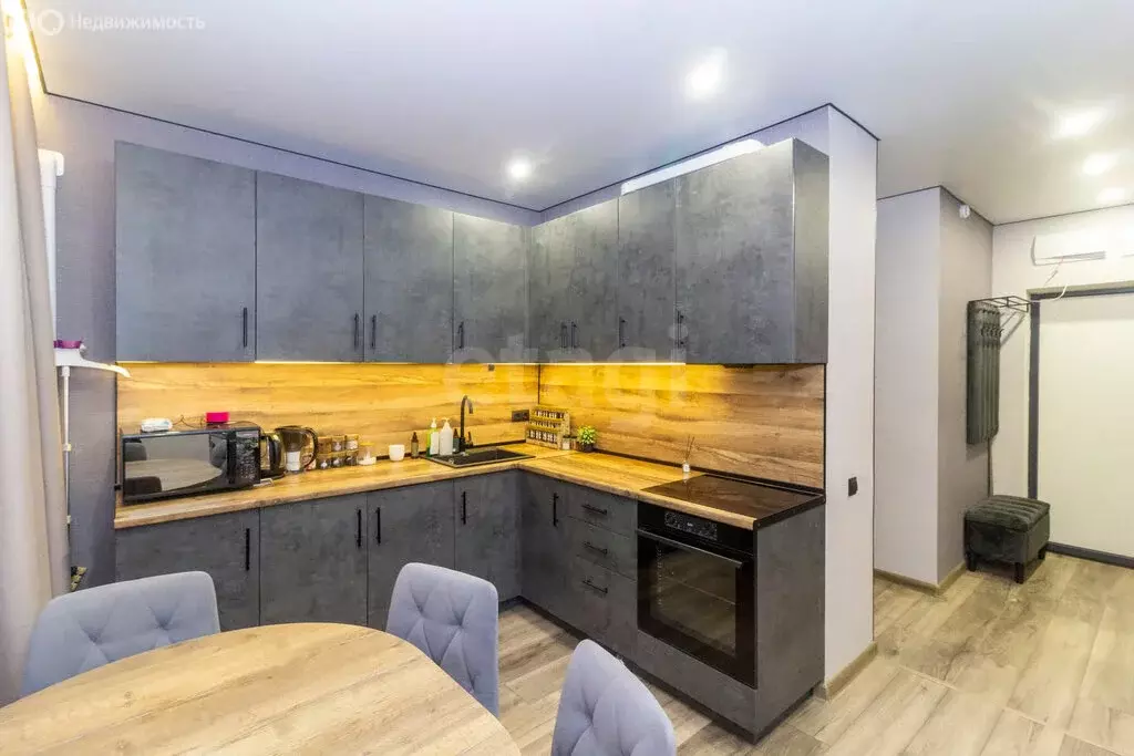 2-комнатная квартира: Тюмень, улица Новосёлов, 96 (48 м) - Фото 2