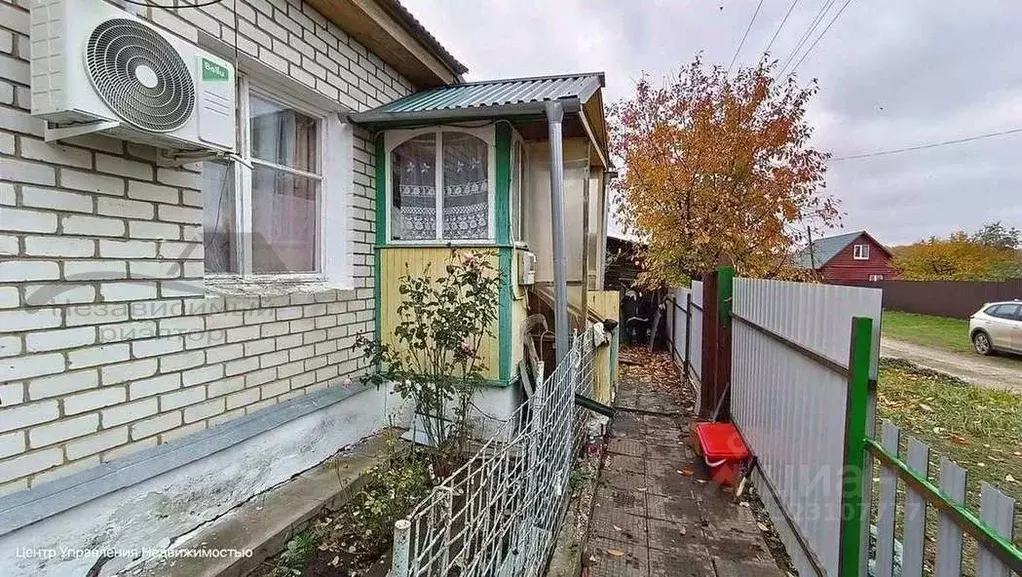 Дом в Калужская область, Сухиничи ул. Коминтерна, 24 (50 м) - Фото 1