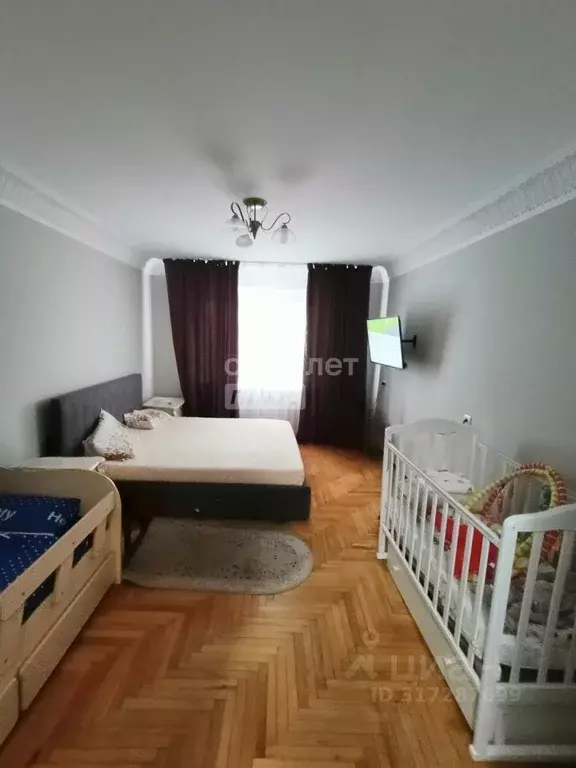 3-к кв. Кабардино-Балкария, Нальчик Московская ул., 4 (75.6 м) - Фото 0