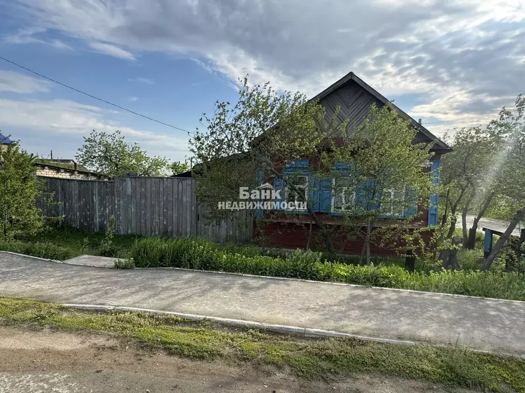 Дом в Саратовская область, Вольск ул. Калинина, 105 (62 м) - Фото 1