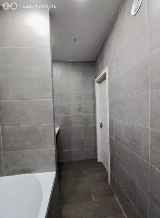 1-комнатная квартира: Краснодар, улица Западный Обход, 28 (40.5 м) - Фото 0