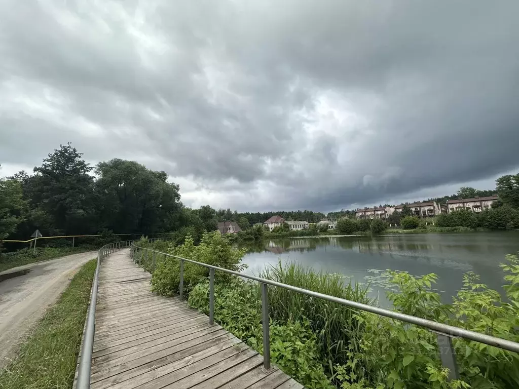 Дом в Тамбовская область, Тамбовский муниципальный округ, с. Тулиновка ... - Фото 2