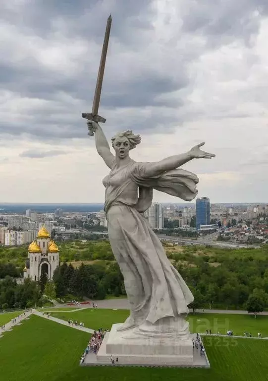1-к кв. Волгоградская область, Волгоград ул. Глазкова, 23 (50.0 м) - Фото 0
