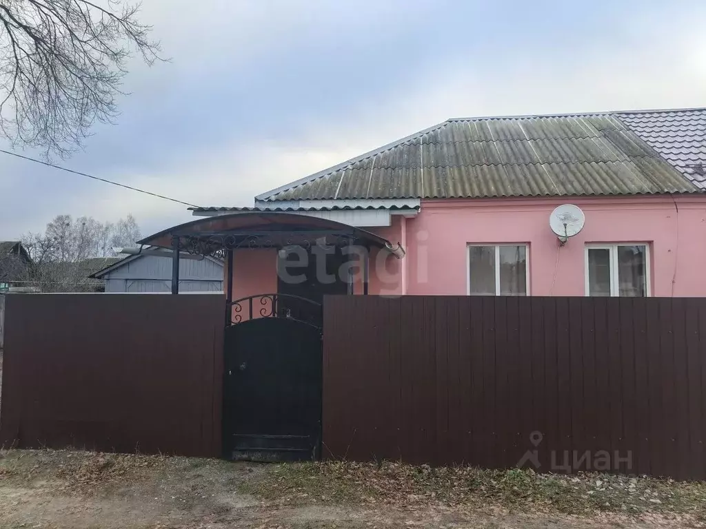 Дом в Брянская область, Брянский район, Свенское с/пос, пос. Свень ул. ... - Фото 1