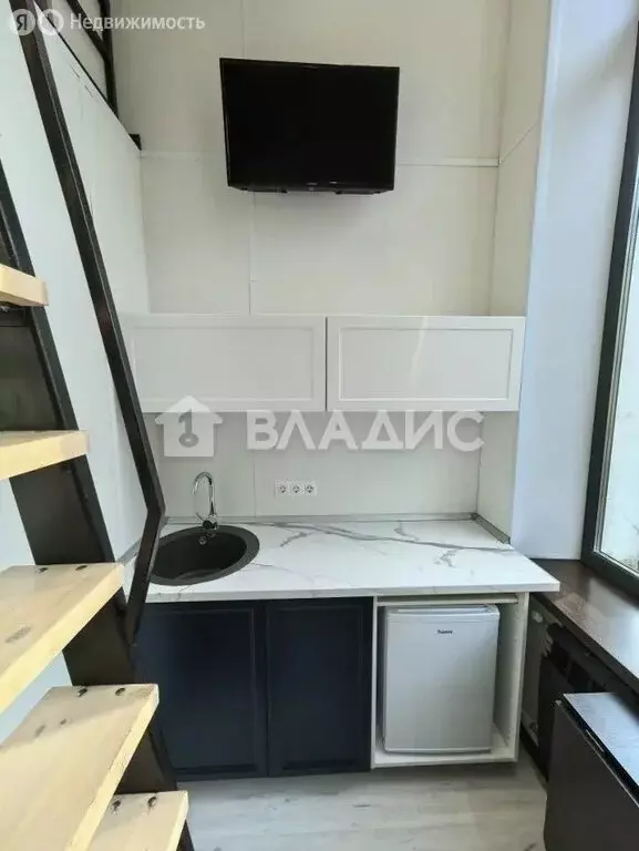 Квартира-студия: Москва, Сиреневый бульвар, 15 (10 м) - Фото 2