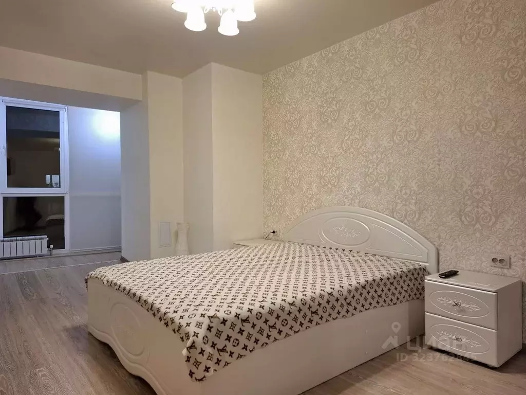 2-к кв. Кировская область, Киров ул. Ленина, 184к1 (64.0 м) - Фото 1