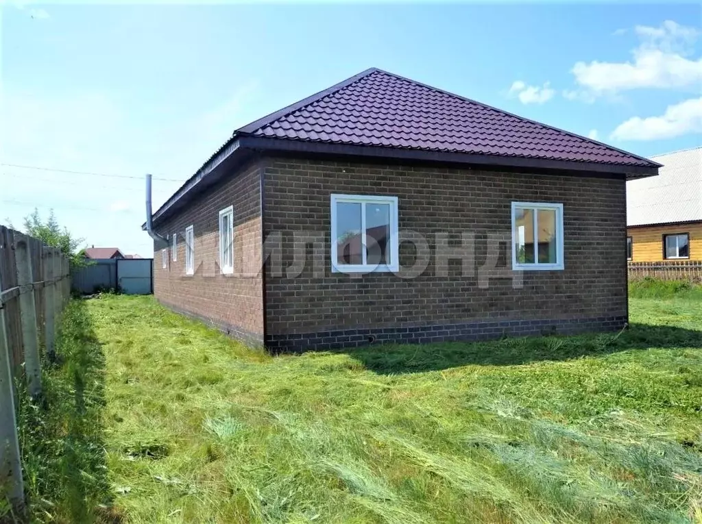 Дом в Хакасия, Алтайский район, с. Подсинее Подсинская ул. (122 м) - Фото 1