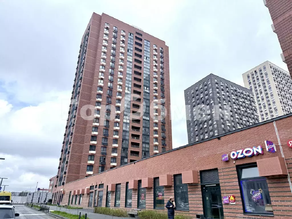 Продается 2-комнатная квартира - Фото 1