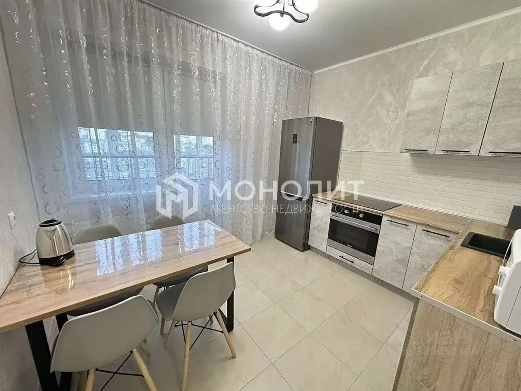 1-к кв. Белгородская область, Старый Оскол Степной мкр, 33Б (42.0 м) - Фото 1