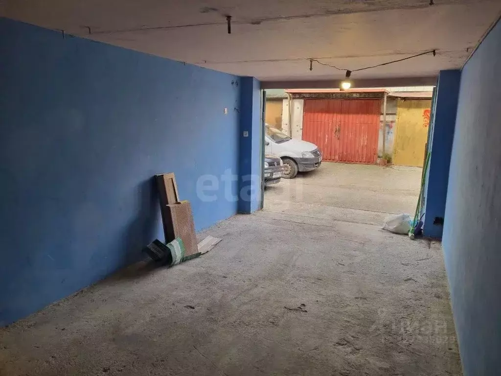 Гараж в Крым, Ялта ш. Южнобережное, 16 (18 м) - Фото 1