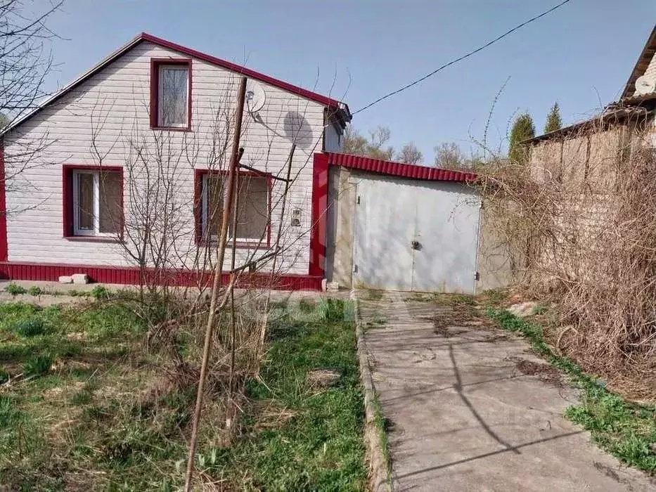 Дом в Воронежская область, Семилукский район, Губаревское с/пос, с. ... - Фото 1