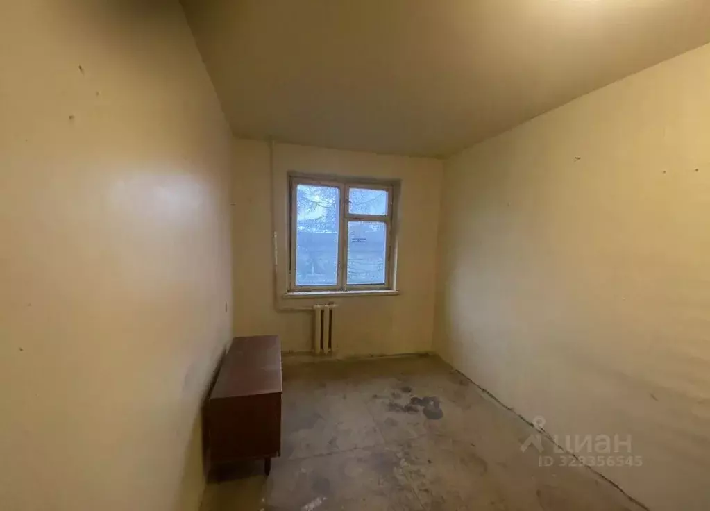 Комната Ленинградская область, Кингисепп ул. Воровского, 32 - Фото 2