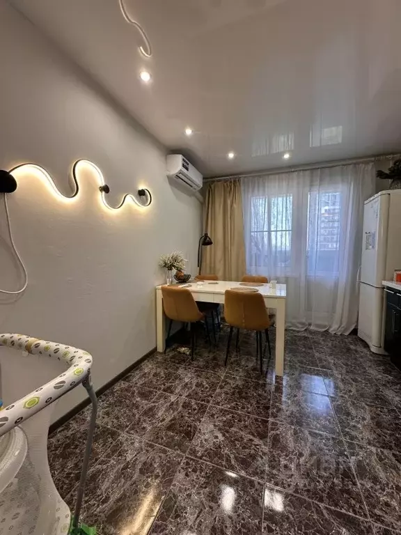 3-к кв. Кировская область, Киров ул. Чистопрудненская, 1к3 (75.5 м) - Фото 1