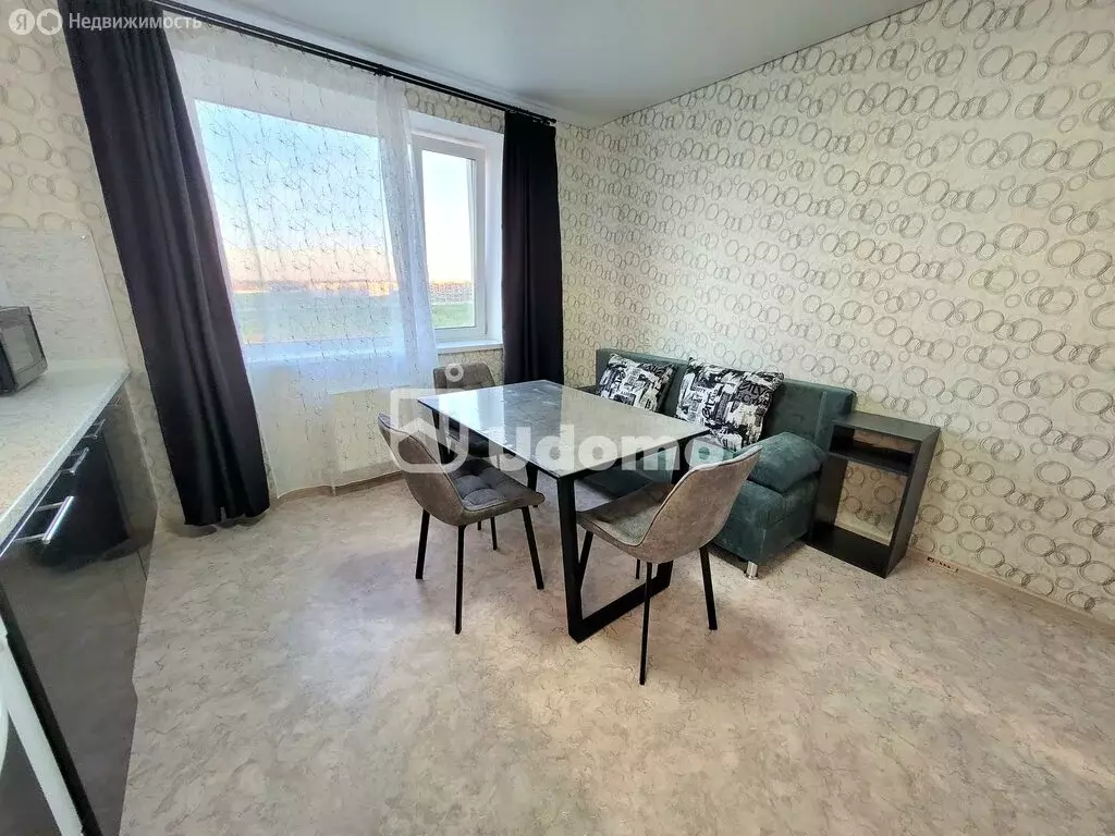 1-комнатная квартира: село Миловка, проспект Чижова, 1 (41 м) - Фото 1