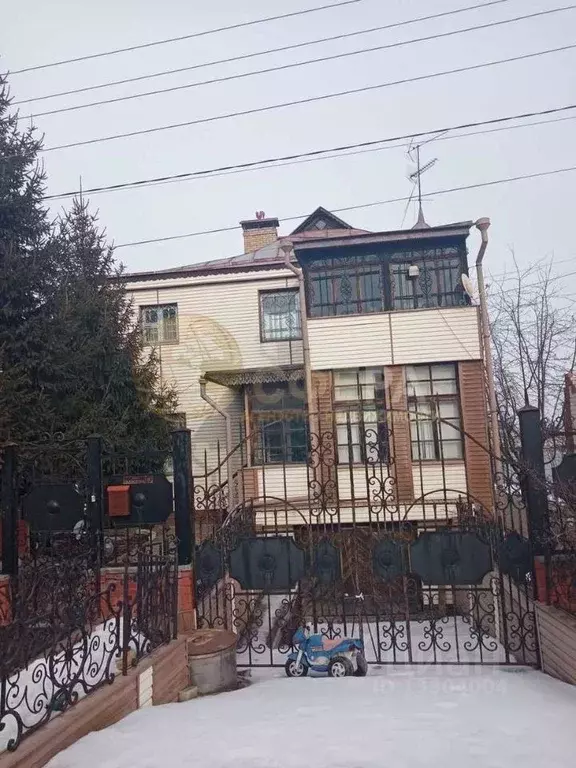 Коттедж в Белгородская область, Старый Оскол ул. Майсюка, 8 (202 м) - Фото 0