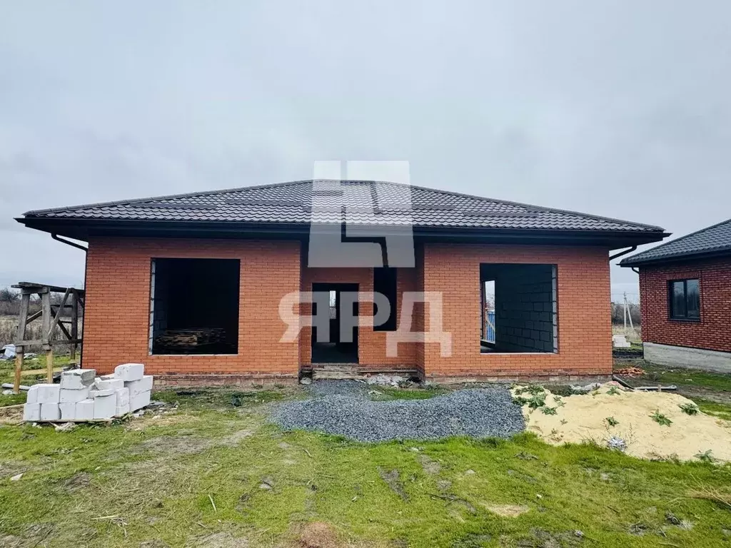 Дом в Ростовская область, Аксайский район, Грушевская ст-ца пер. ... - Фото 1