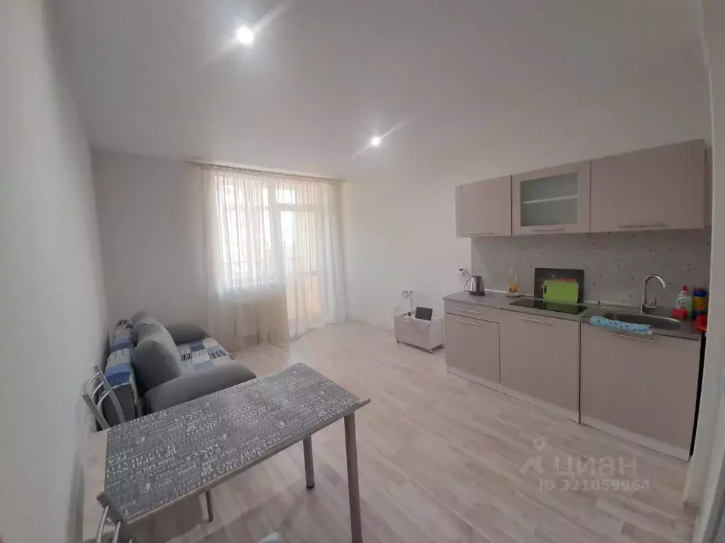 Студия Свердловская область, Екатеринбург ул. Академика Ландау, 37 ... - Фото 1