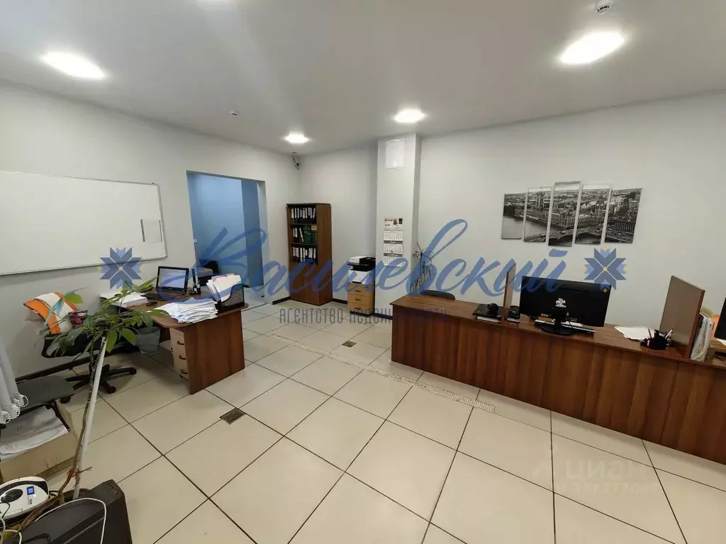 Офис в Новосибирская область, Новосибирск ул. Адриена Лежена, 19 (127 ... - Фото 1