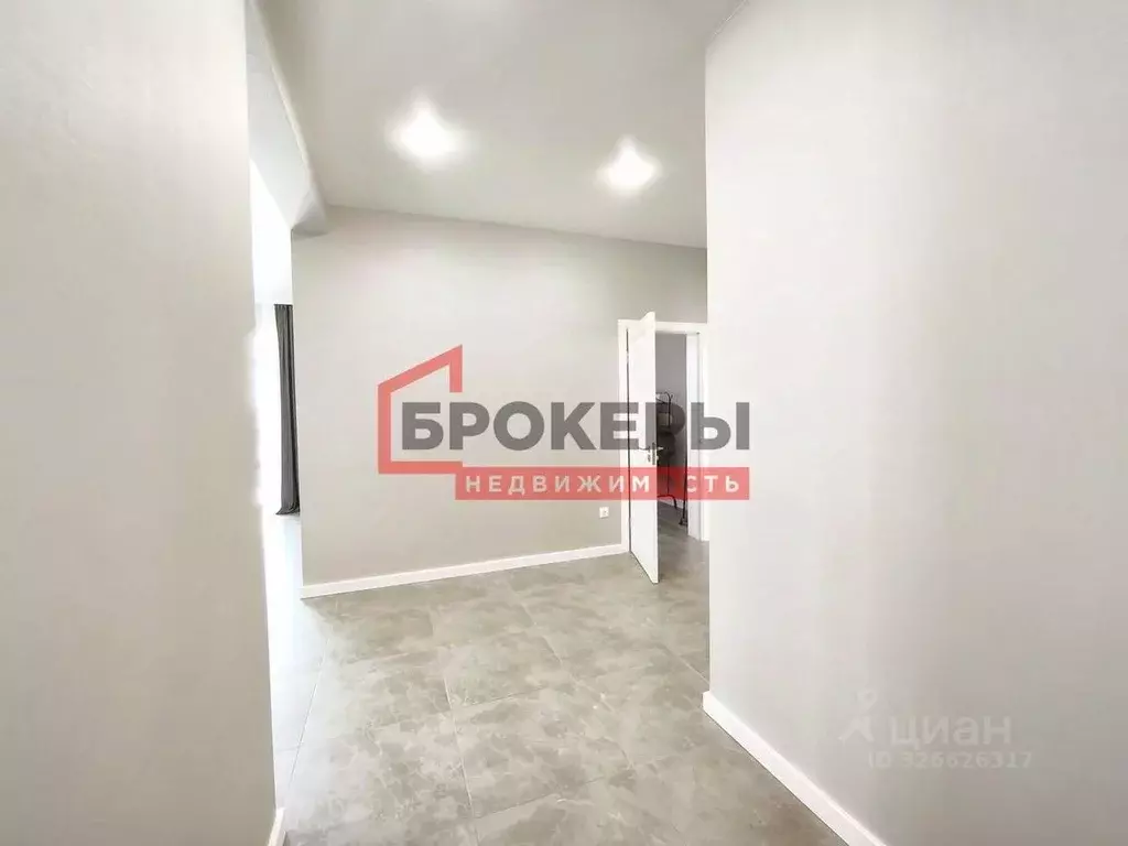 Дом в Крым, Симферопольский район, Добровское с/пос, с. Пионерское ул. ... - Фото 2