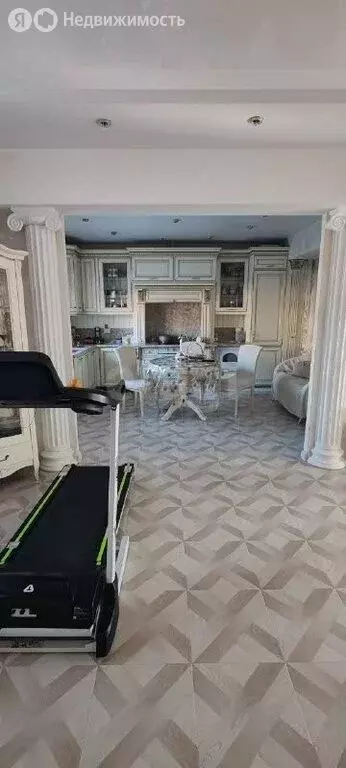 Дом в Улан-Удэ, Гвардейская улица (268.2 м) - Фото 1