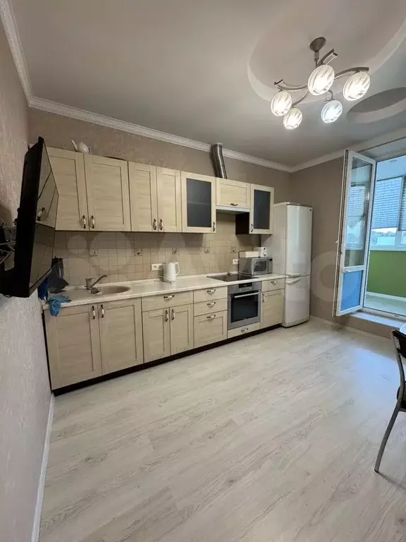 1-к. квартира, 45 м, 4/17 эт. - Фото 0