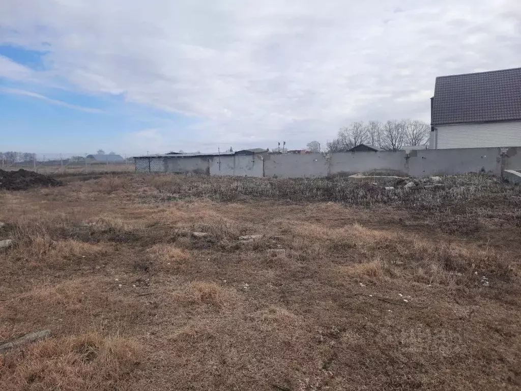 Участок в Самарская область, Ставропольский район, Нижнее Санчелеево ... - Фото 0