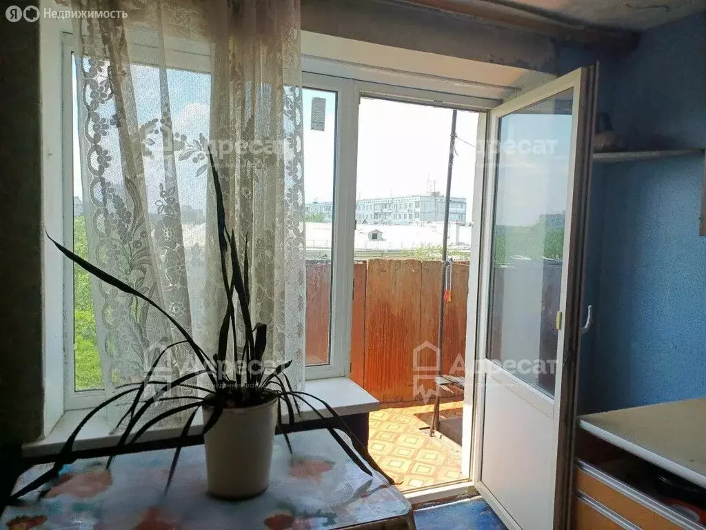 1к в 8-комнатной квартире (17 м) - Фото 0
