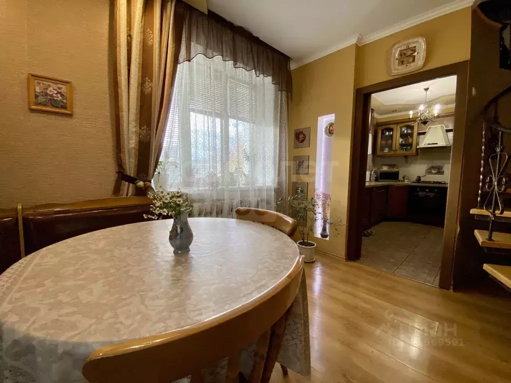 Дом в Оренбургская область, Оренбург Пугачи мкр, ул. Учительская, 67 ... - Фото 1